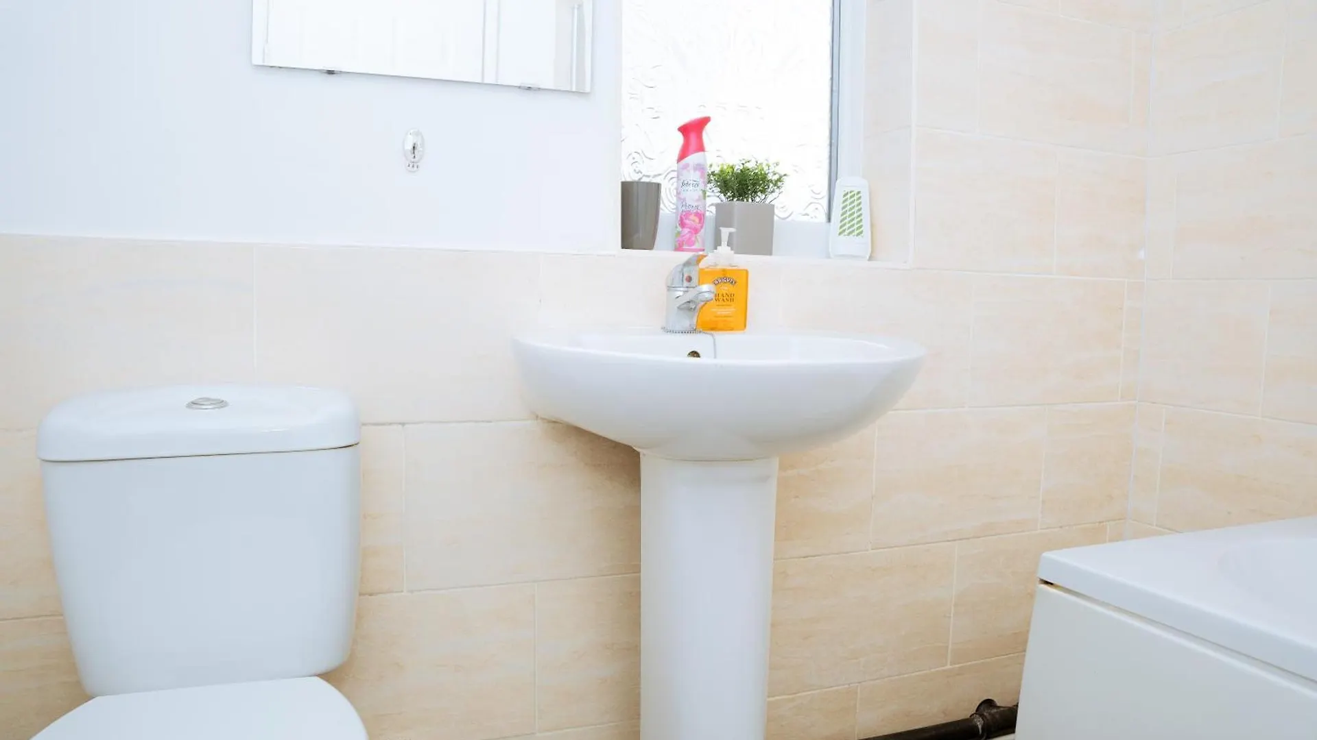 Great Home Away From Home In Leeds Close To City Leeds (West Yorkshire)
