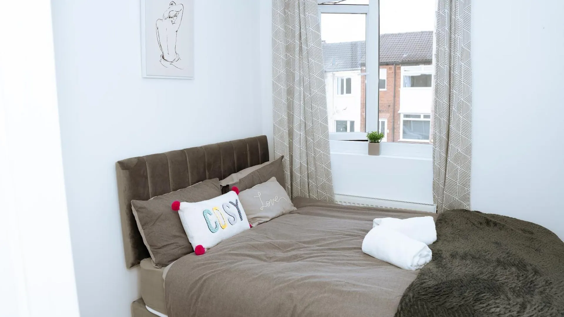 Great Home Away From Home In Leeds Close To City