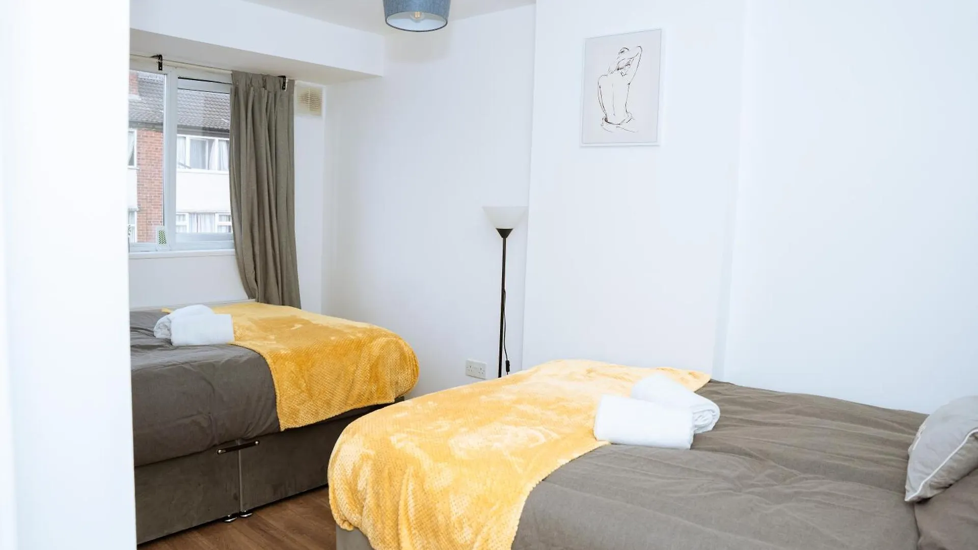 Great Home Away From Home In Leeds Close To City 0*, Leeds (West Yorkshire)